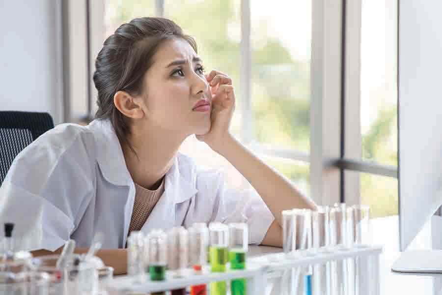 JC student confused while considering her science choices JC student confused while considering her science choices